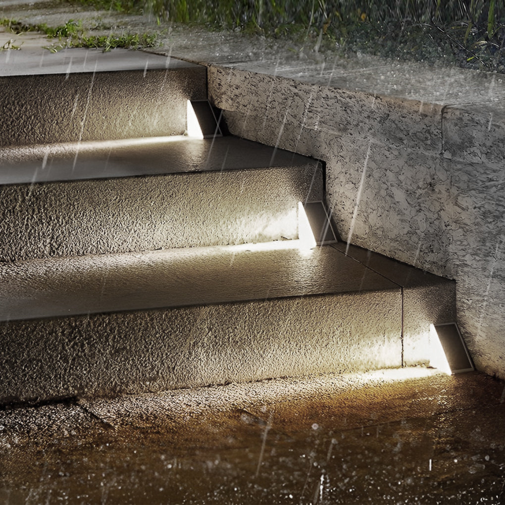 Triangular Intelligent Waterproof LED Solar Outdoor Step Lighting | Stornfield