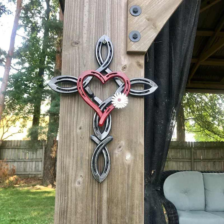 Stornfield | Horseshoe with heart