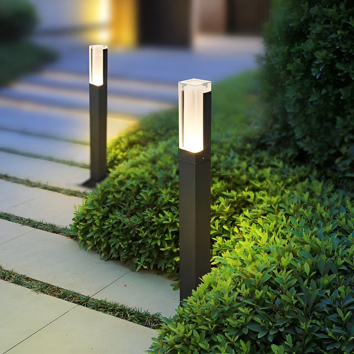 LuxeGarden Glow - Modern LED Landscape Garden Lighting | Stornfield