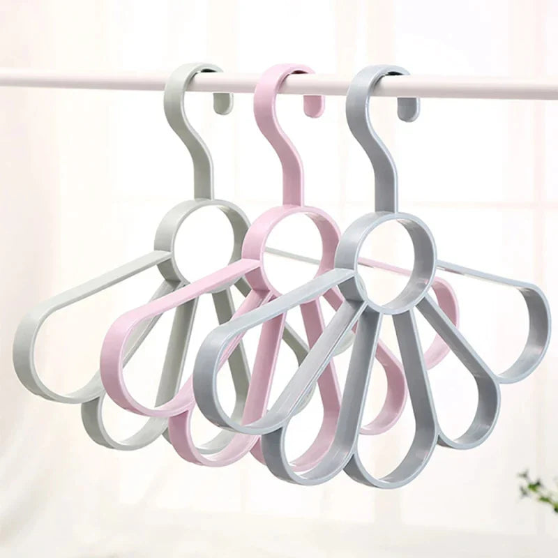 PETAL SHAPE CREATIVE SCARF HANGERS Stornfield