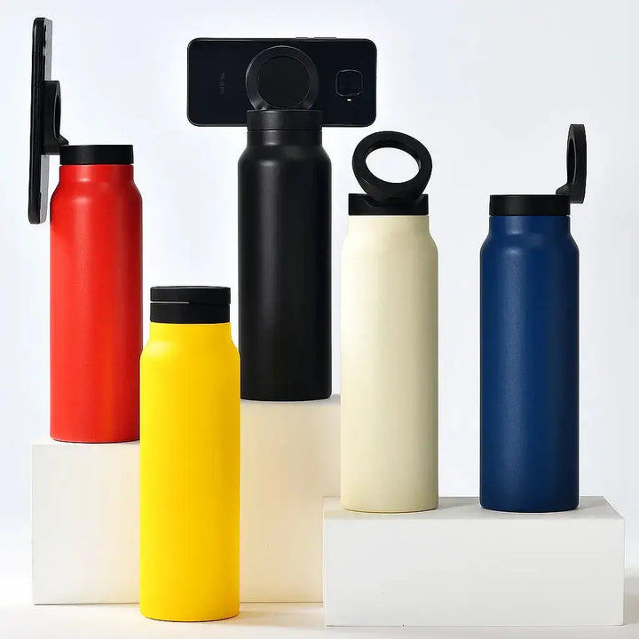 Stornfield | 3-in-1 insulated cup with magnetic bottom and phone holder