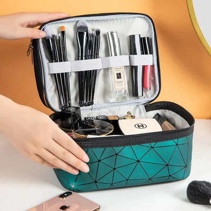 The ideal make-up pouch Practical and elegant Travel in style! | Stornfield