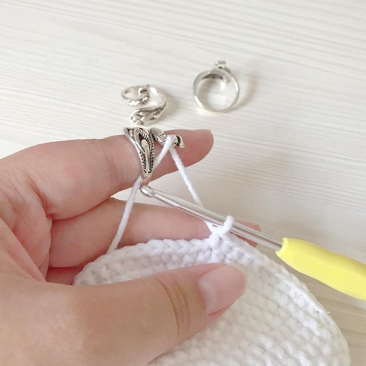Adjustable Knitting Loop (2 PCS) | Stornfield