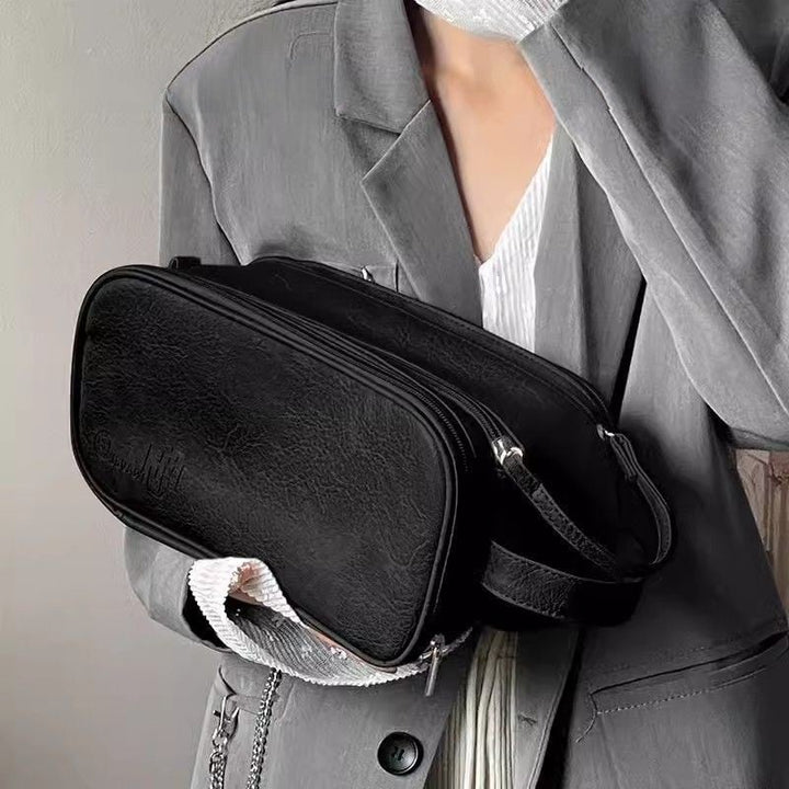 Portable cosmetics bag with large capacity | Stornfield