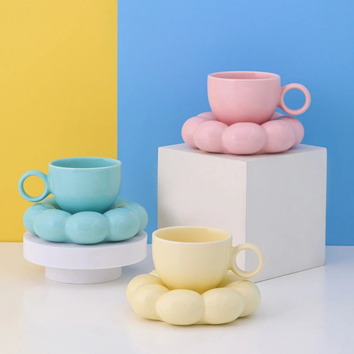 Pastell Bubble Cup with Saucer – Elegant Ceramic Cup for Unique Dining | Stornfield