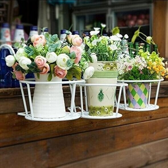 VerdaLift Plant Hanging Shelf — Finally rock-solid support for your balcony dreams | Stornfield