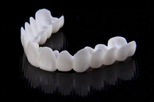 Stornfield | Smile Lens – Adjustable White Denture for Direct Smile Correction