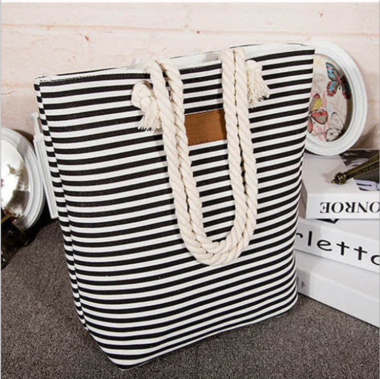 Striped beach bag with sturdy rope handles Stornfield