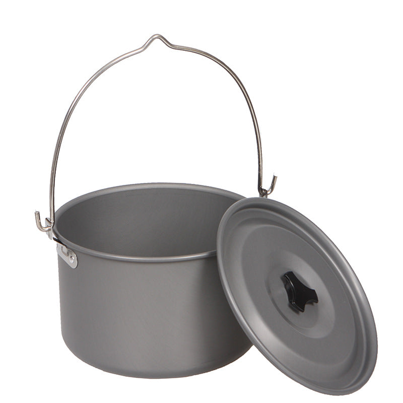 lightweight anodized aluminum camping cooking pot with bail handle and secure lid Stornfield
