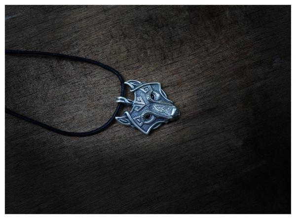 Norse Wolf Head Necklace - Free Shipping! | Stornfield