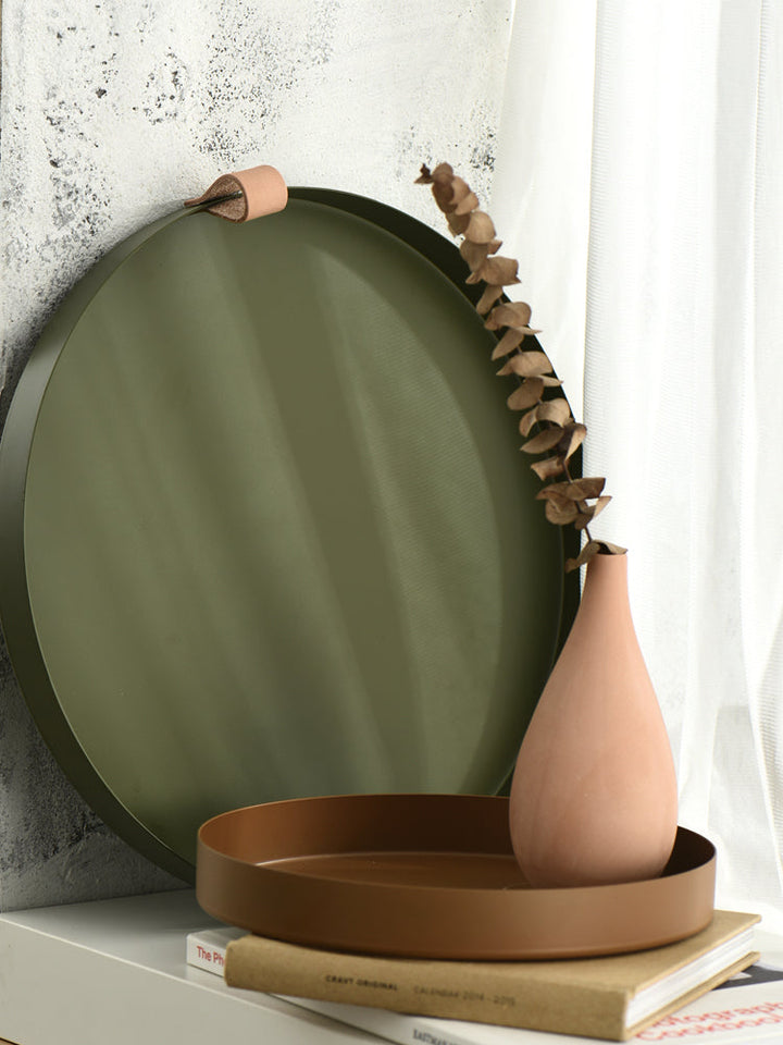 Stornfield | Nordic Style Wrought Iron Round Tray with Leather Handle Color Storage Plate Water Glass Plate Home Decoration