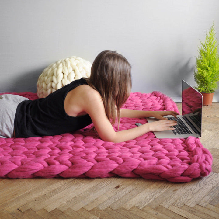 Stornfield 丨 Hand-Knit Blanket