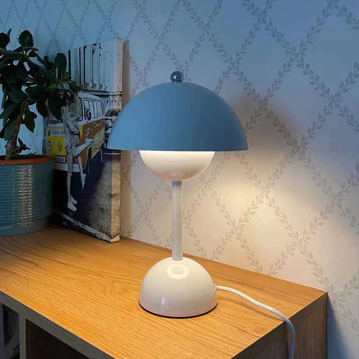 Stornfield | Luxurious Contemporary Nordic Table Lamp