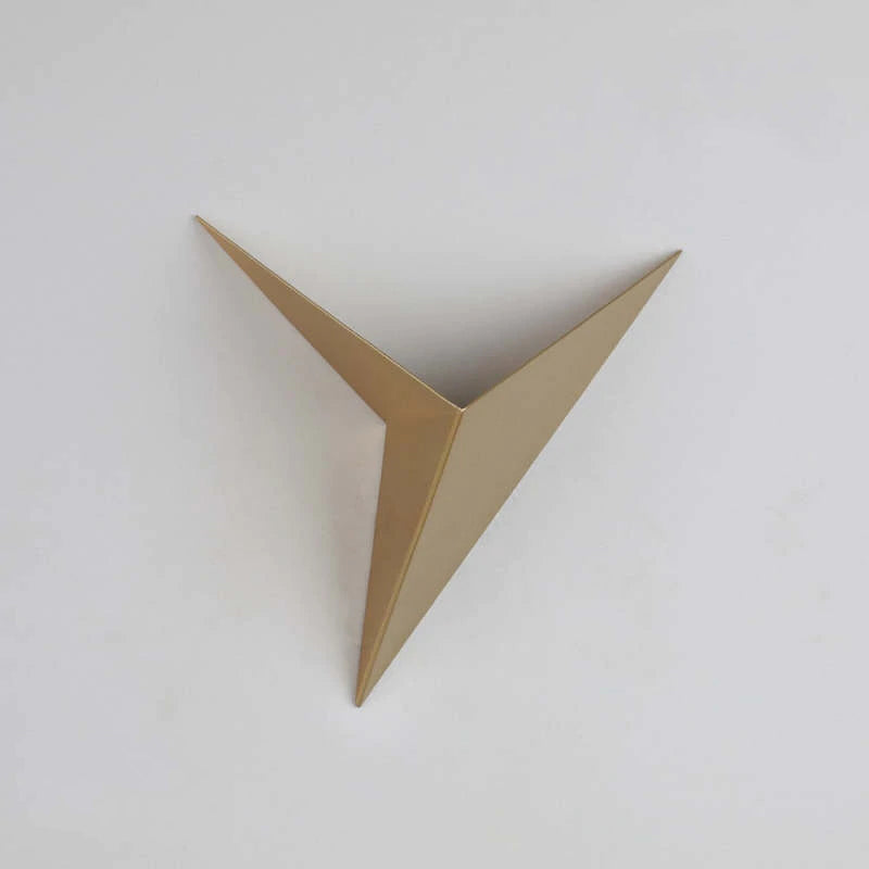 Minimalistic Triangular LED Wall Lamp | Modern Design in Stornfieldack/White | Perfect for Living Room and Bathroom | Stornfield