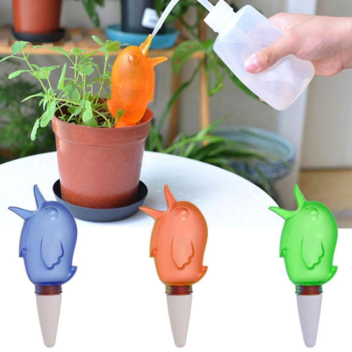 Automatic small bird watering device | Stornfield
