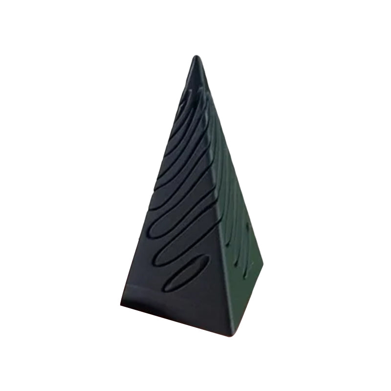Impossible pyramid passage sculpture | Stornfield