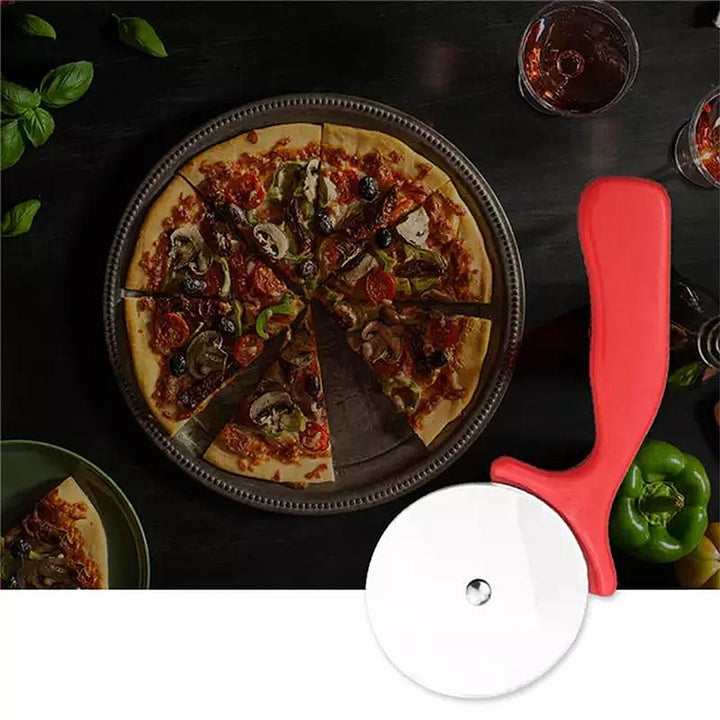 Spatula and pizza cutter in stainless steel | Stornfield