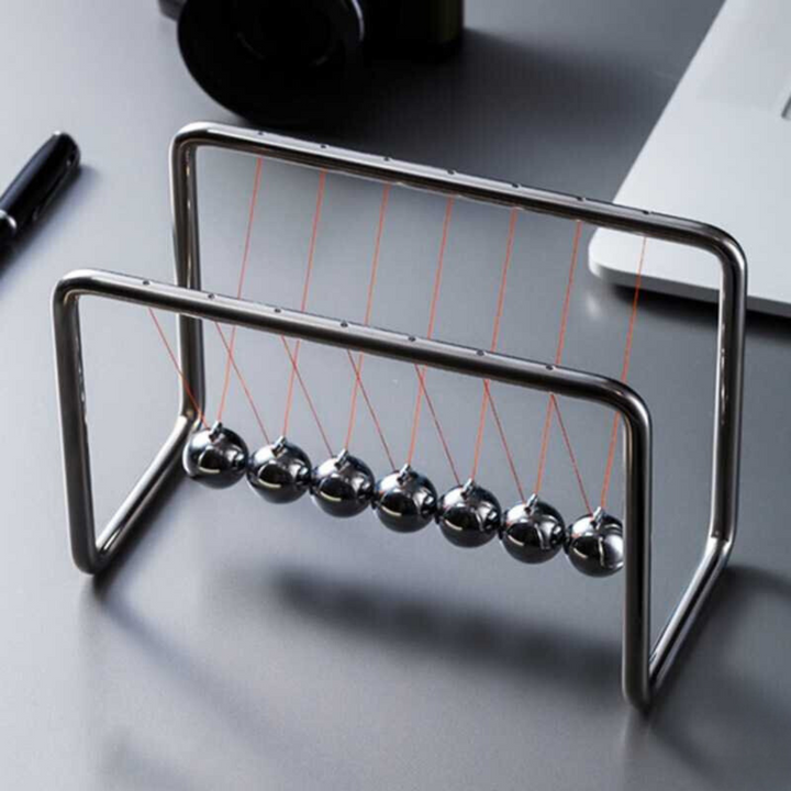 Stornfield | Silver Pendulum Balance Balls Newton's Cradle Desk Toy
