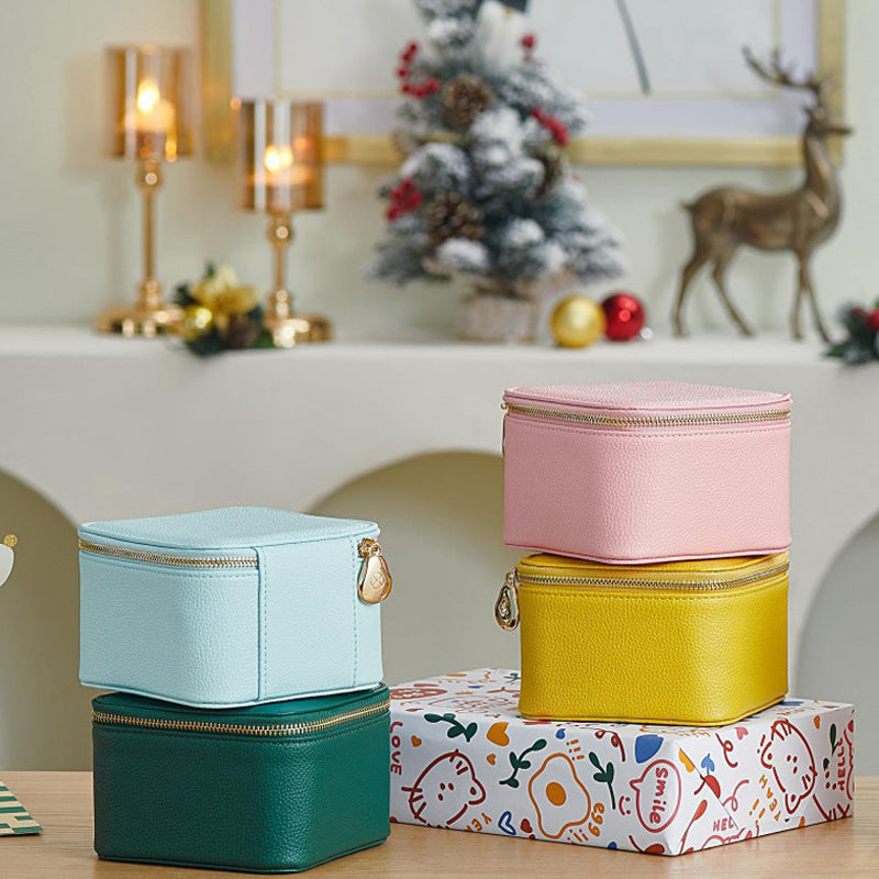 Leather travel jewelry box | Stornfield