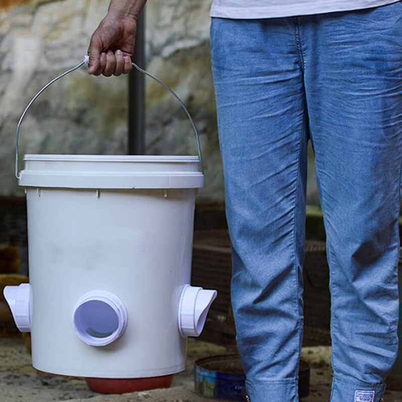 Stornfield | DIY Chicken Feeder