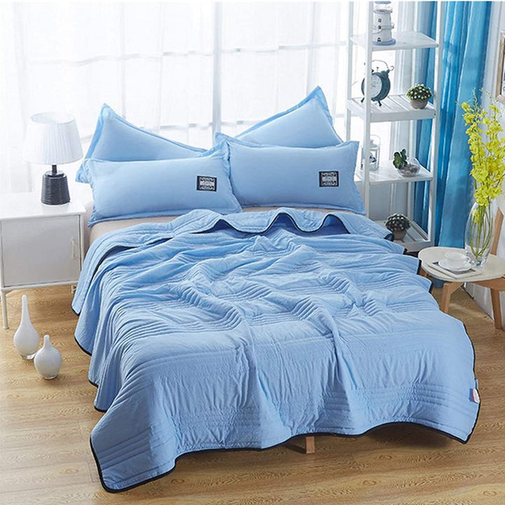 Lightweight Summer Cool Comforter Ultra Cozy Soft Blanket | Stornfield