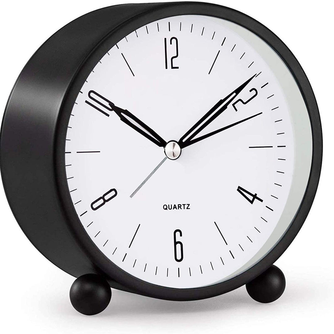 Stornfield | 4" Super Silent Non-Ticking Analog Clock with Nightlight