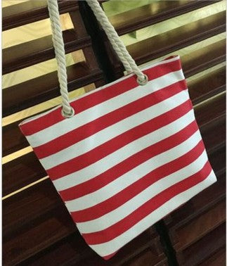 Durable beach bag with sturdy rope handles Stornfield
