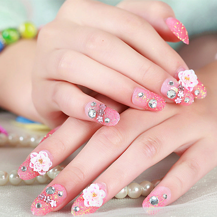 Artificial nails with delicate floral decorations Stornfield