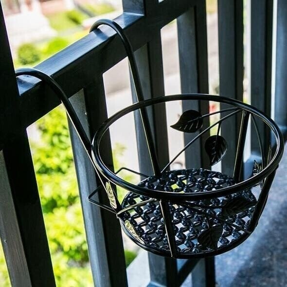 VerdaLift Plant Hanging Shelf — Finally rock-solid support for your balcony dreams | Stornfield