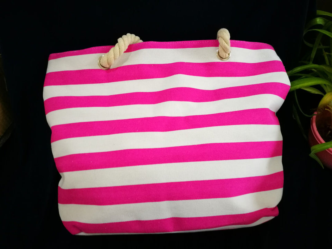 Durable beach bag with sturdy rope handles Stornfield