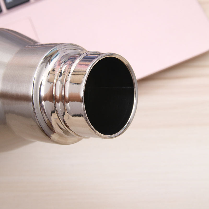 Women's stainless steel water bottle with innovative insulation system Stornfield