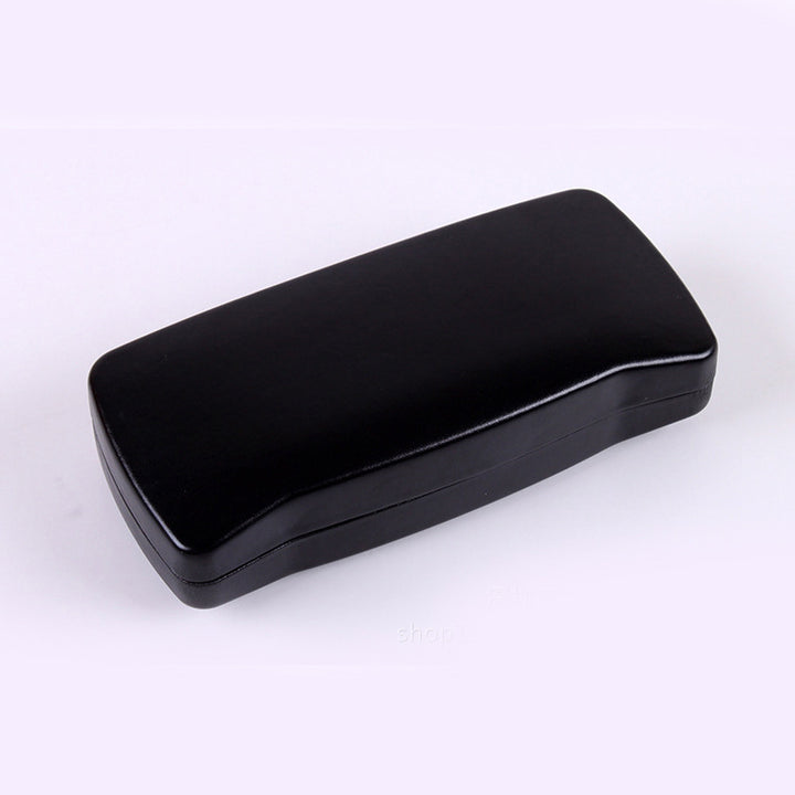 Elegant Leather Glasses Case Stornfield