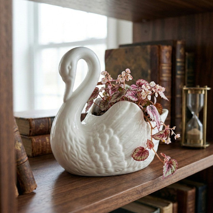 Swan Minimal Ceramic Pot | Stornfield