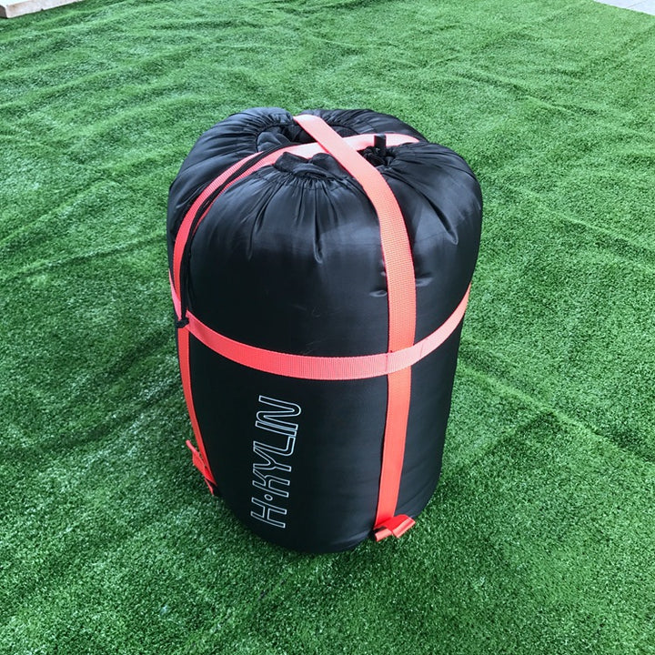 Travel blanket with integrated pillows Stornfield