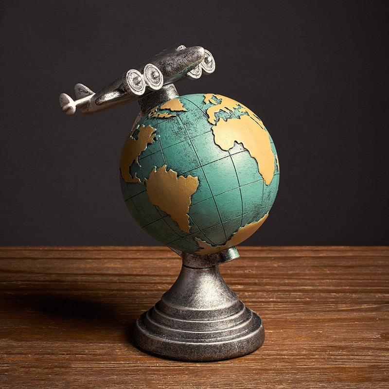 Retro Globe Clock | Stornfield