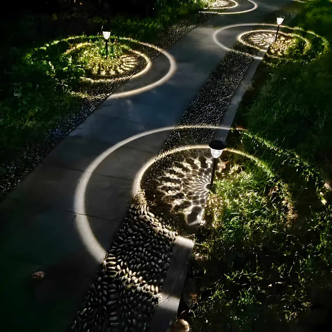SunSphere Light - High-quality 4-piece solar garden lights | Stornfield