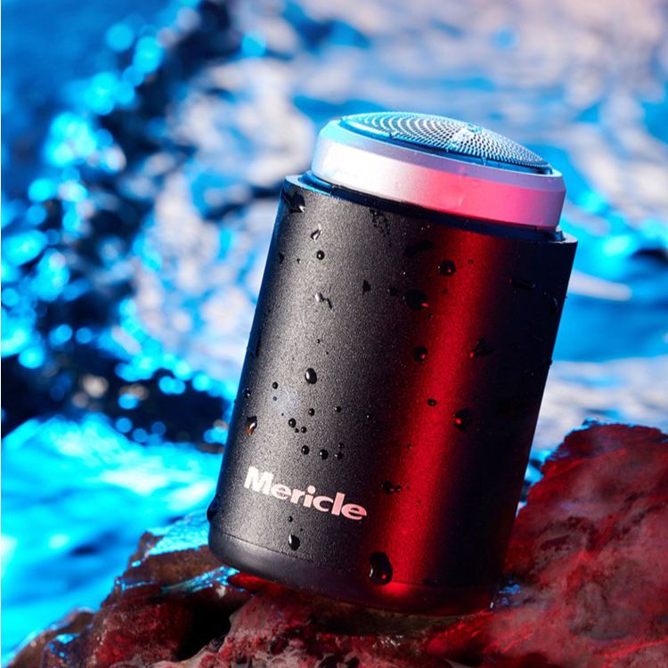 Compact, washable electric shaver