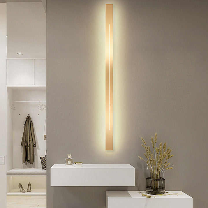Modern LED Wall Lamp - LumièreGold | Stornfield