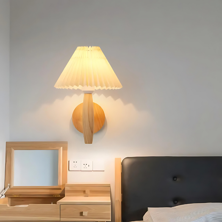 Scandinavian modern wooden wall lamp | Stornfield