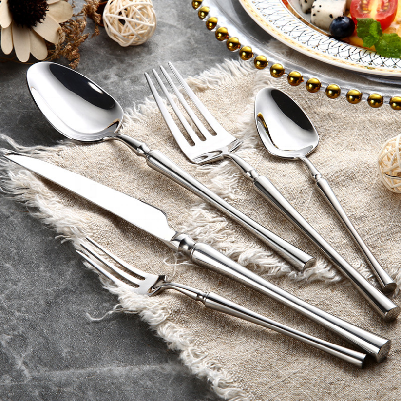 Stornfield | Classic stainless steel set with elegant handles