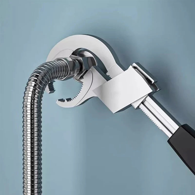 Ultra-functional bathroom key | Stornfield
