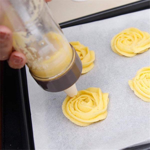 Lovely Cookies Press Cutter Set | Stornfield