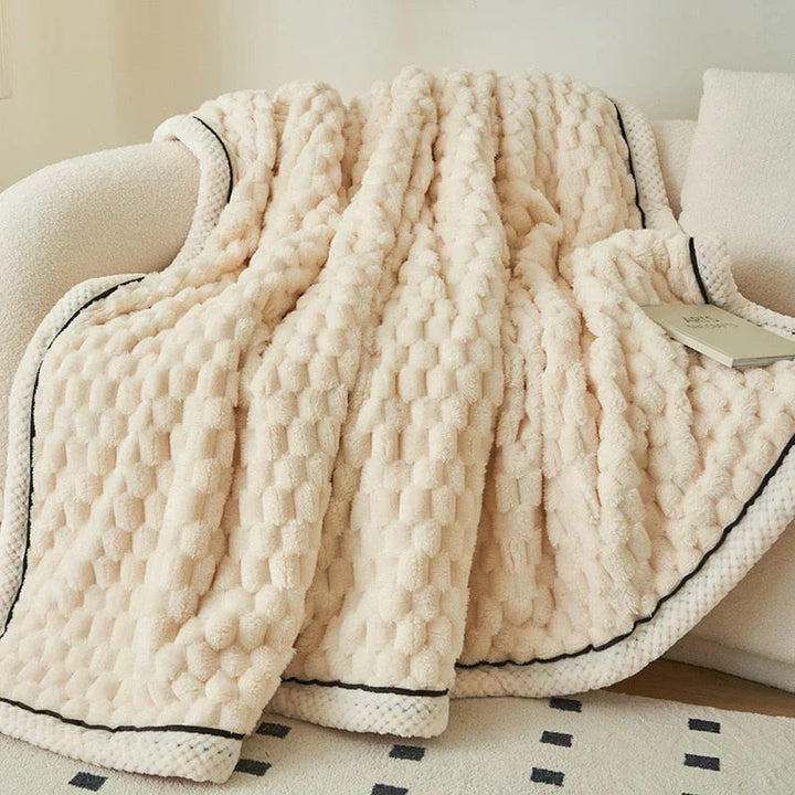 Ultra-soft cuddle blanket for ultimate comfort | Stornfield