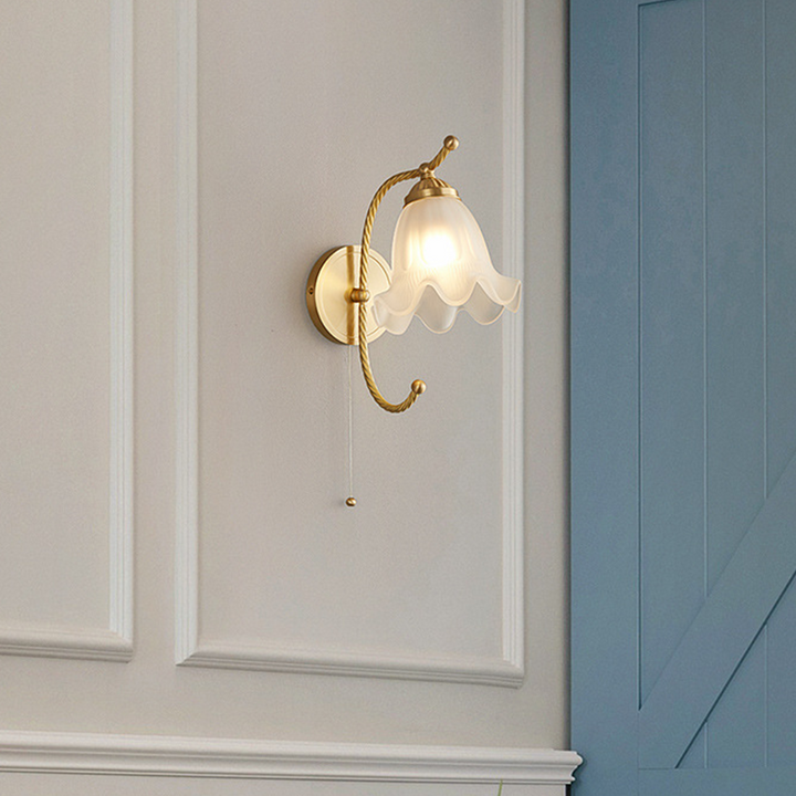 VintageGlow – Retro Glass Wall Light for Atmosphere | Stornfield