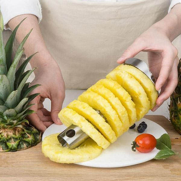 Stainless Steel Pineapple Corer | Stornfield