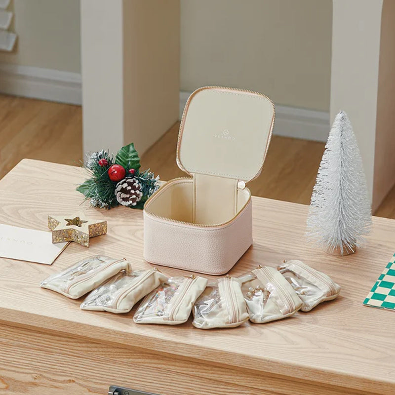Leather travel jewelry box | Stornfield