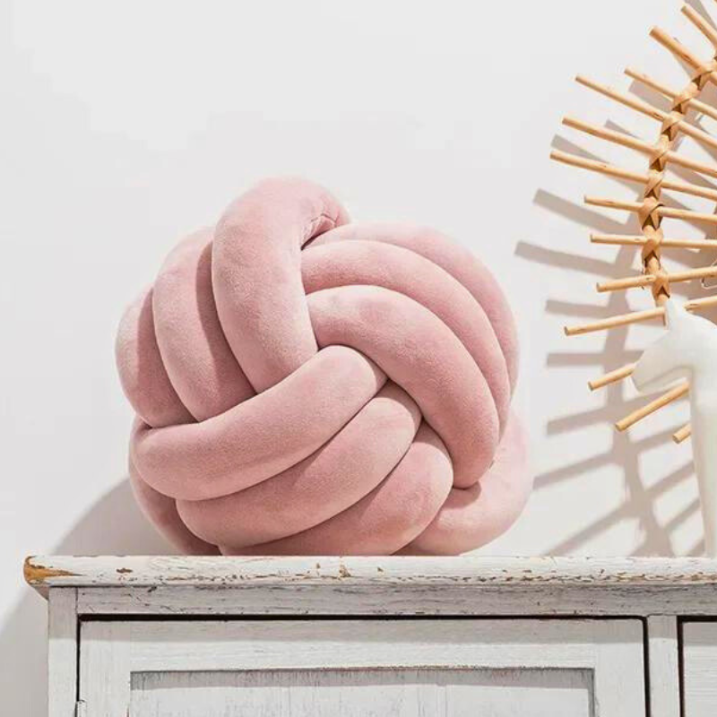 Stornfield | Scandinavian Knot Velvet Cushion
