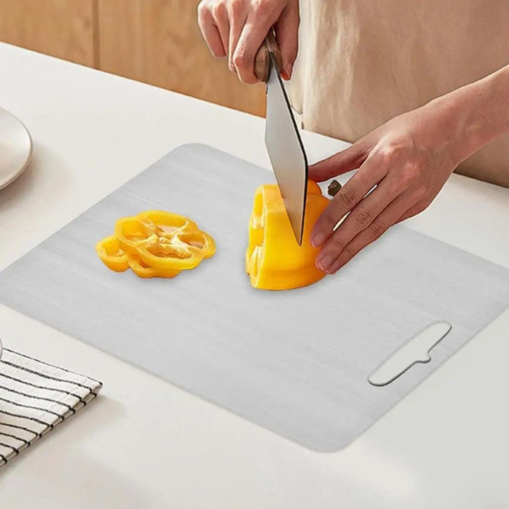 Stornfield | TitanPro – High-quality cutting board made of German stainless steel