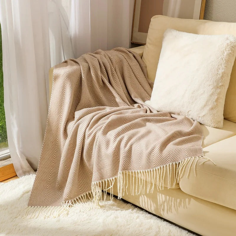 Luxury cotton throw for large Stornfield sofas