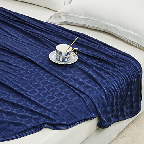 Q-Max > 0.5 Cooling Blanket – Double-Sided  Fabric for All-Season Comfort | Stornfield